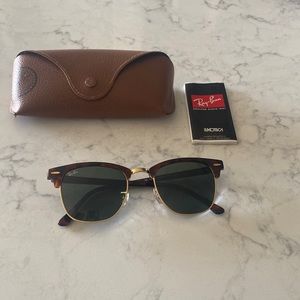 Ray-Ban Clubmaster Classic Tortoise W0366